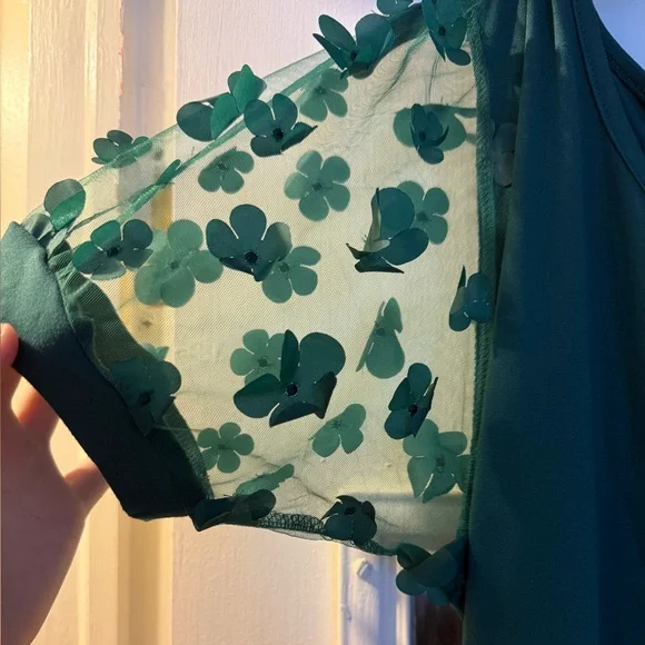 Green Maternity Dress with Floral Sleeves Large - Picture 5 of 6